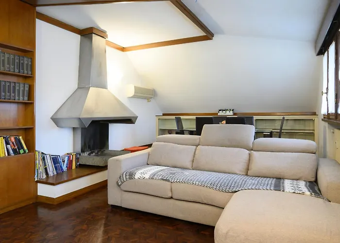 Casa Justa Anastasio Рим